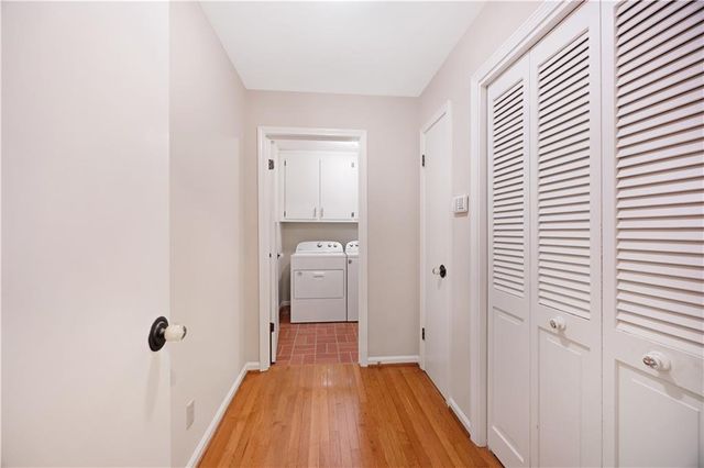 360 Barkshire Lane, Roswell, GA 30076