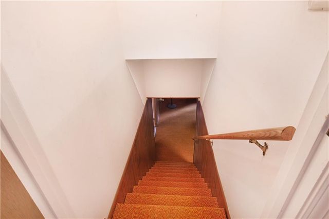360 Barkshire Lane, Roswell, GA 30076