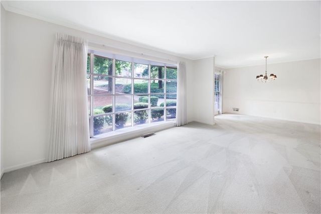 360 Barkshire Lane, Roswell, GA 30076