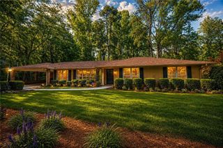 360 Barkshire Lane, Roswell, GA 30076