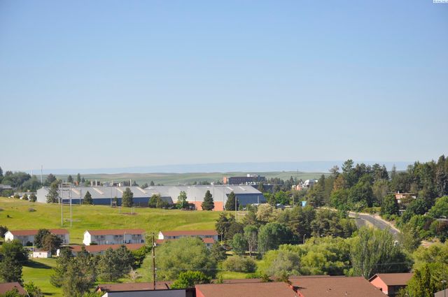 1645 NE Merman Dr Apt B301 B-301, Pullman, WA 99163