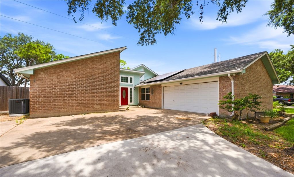 2409 Still Brook Dr, Corpus Christi, TX 78414 — photo 2