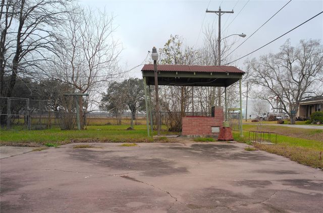 1200 Avenue A, Bay City, TX 77414