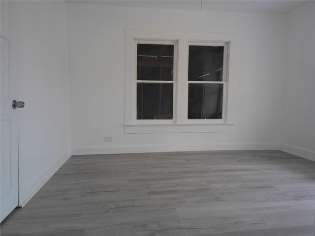 1200 Avenue A, Bay City, TX 77414