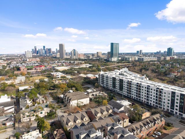121 Roy Street, Houston, TX 77007