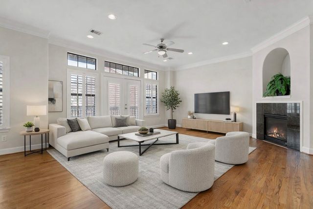 121 Roy Street, Houston, TX 77007