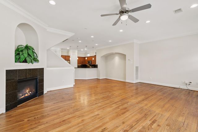 121 Roy Street, Houston, TX 77007