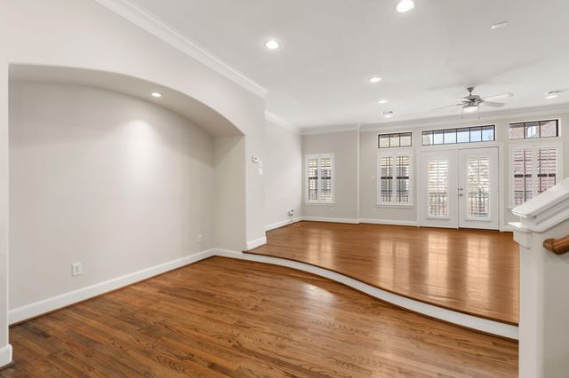 121 Roy Street, Houston, TX 77007