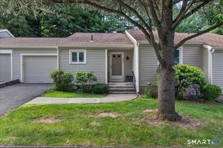 253 Carriage Drive 253, Southington, CT 06489