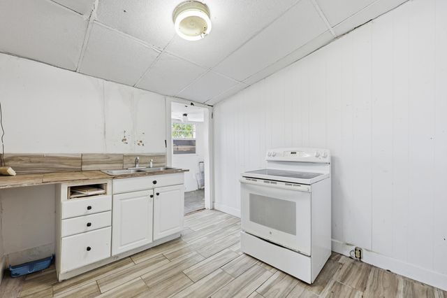 84 Weeden Street, St Augustine, FL 32084