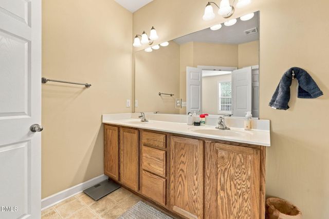 1716 Maizefield Lane, Fuquay Varina, NC 27526