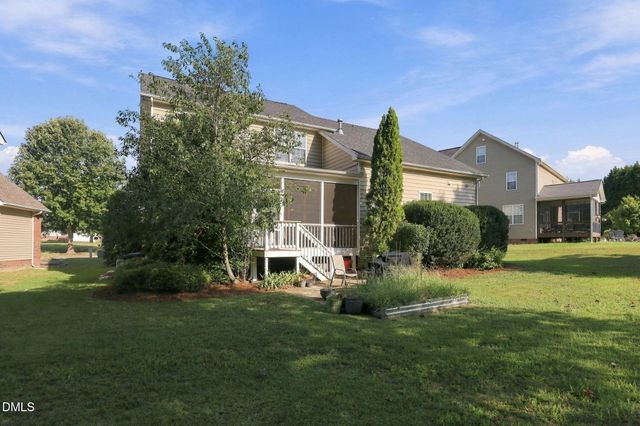 1716 Maizefield Lane, Fuquay Varina, NC 27526