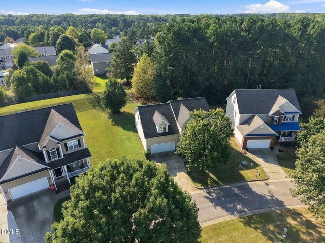 1716 Maizefield Lane, Fuquay Varina, NC 27526