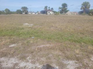 1513 NW 17th ST, Cape Coral, FL 33993