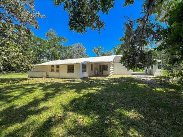 7910 S US HIGHWAY 441, Lake City, FL 32025