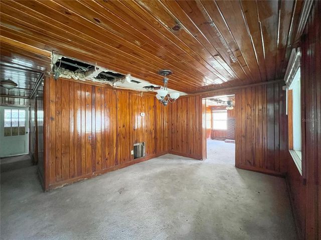 7910 S US HIGHWAY 441, Lake City, FL 32025