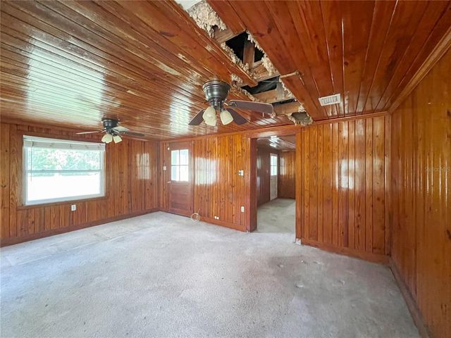 7910 S US HIGHWAY 441, Lake City, FL 32025