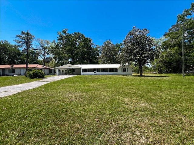 7910 S US HIGHWAY 441, Lake City, FL 32025