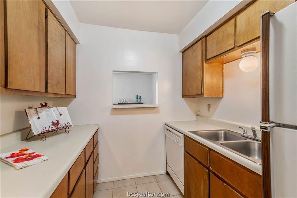 1902 Dartmouth Street M1, College Station, TX 77840 — photo 5
