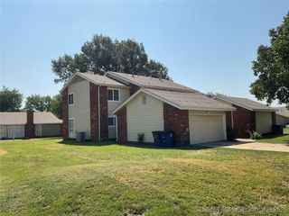 6515 S 81st East Place, Tulsa, OK 74133