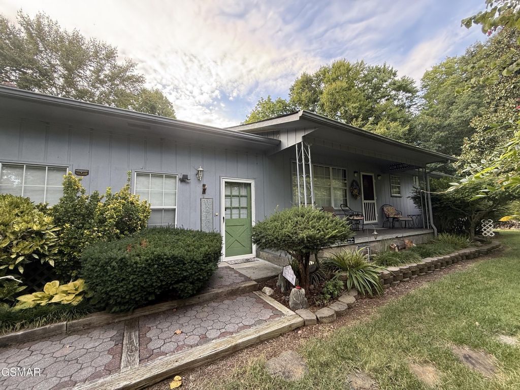 2360 Goldrush Road, Pigeon Forge, TN 37863
