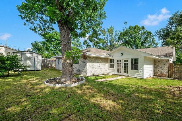 5514 Chantilly Lane, Houston, TX 77092