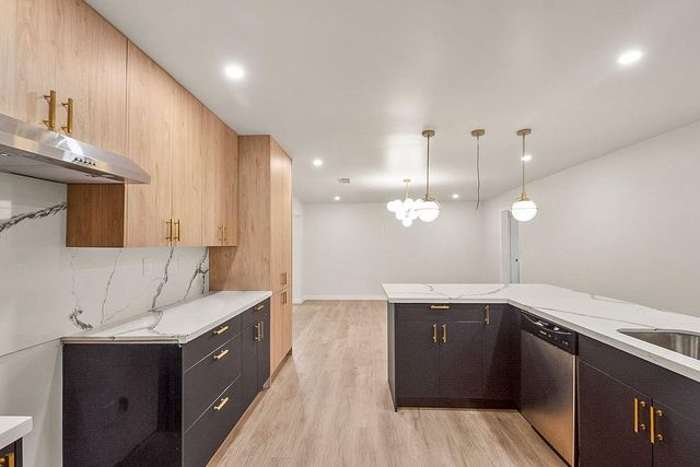 5514 Chantilly Lane, Houston, TX 77092