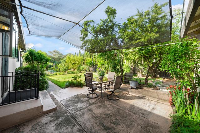 7131 Sunset Ave, Fair Oaks, CA 95628