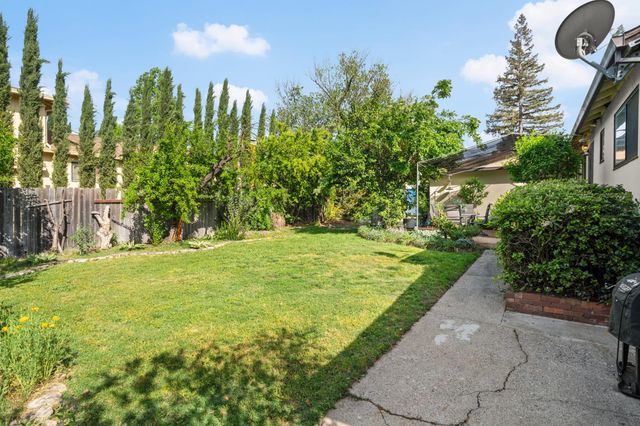 7131 Sunset Ave, Fair Oaks, CA 95628