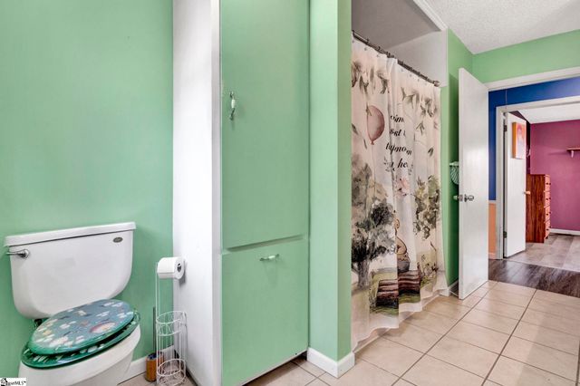 503 Edgewater Road, Woodruff, SC 29388