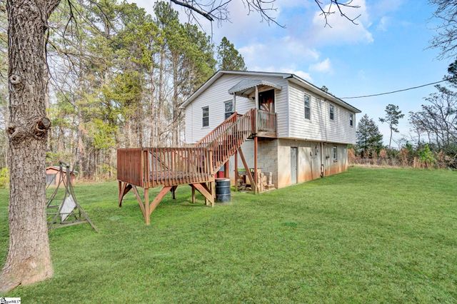 503 Edgewater Road, Woodruff, SC 29388