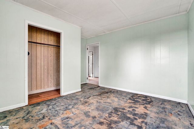 503 Edgewater Road, Woodruff, SC 29388