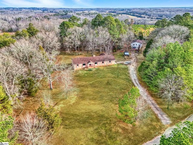 503 Edgewater Road, Woodruff, SC 29388