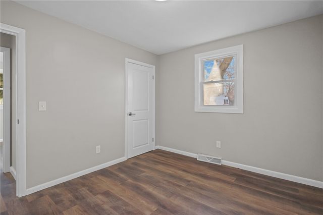 38 Bowman Street, Warwick, RI 02889