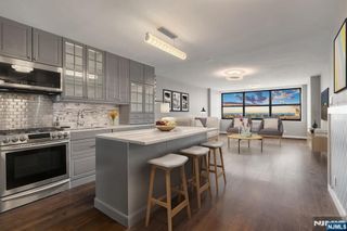 7004 Boulevard East 35B, Guttenberg, NJ 07093