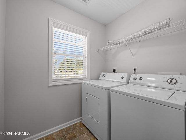 101 Clymer Court, Hubert, NC 28539