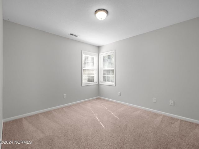 101 Clymer Court, Hubert, NC 28539