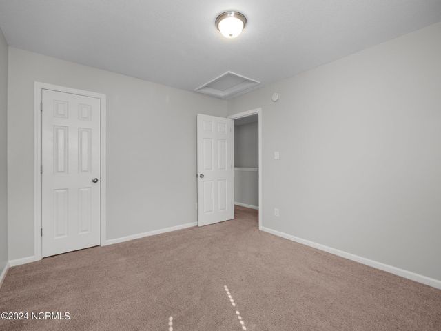 101 Clymer Court, Hubert, NC 28539