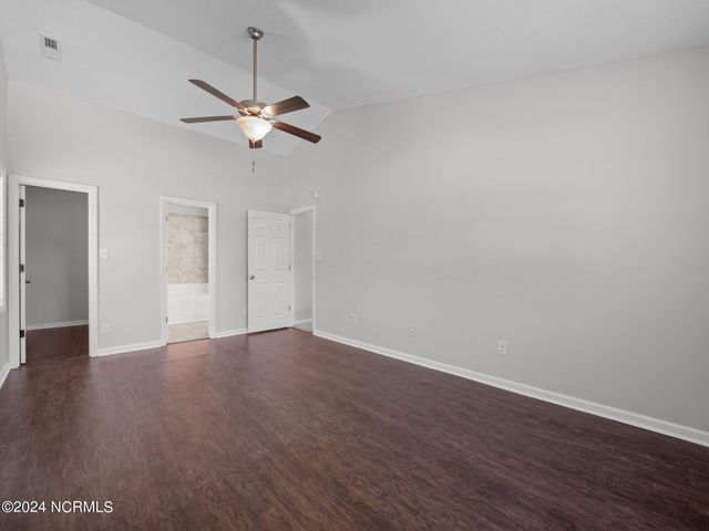 101 Clymer Court, Hubert, NC 28539