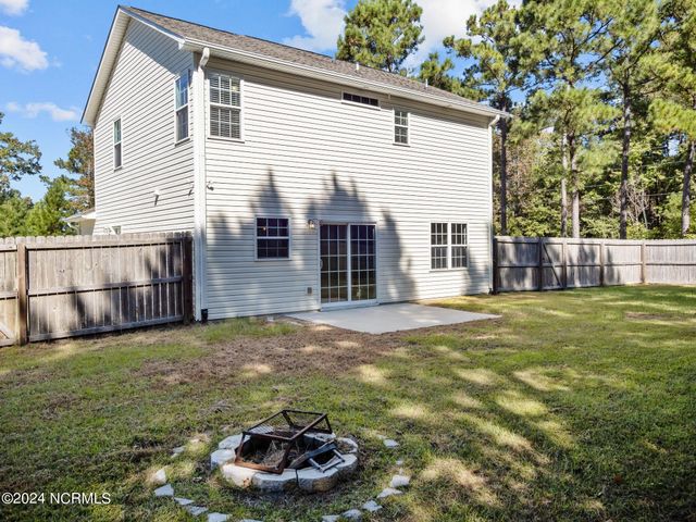 101 Clymer Court, Hubert, NC 28539