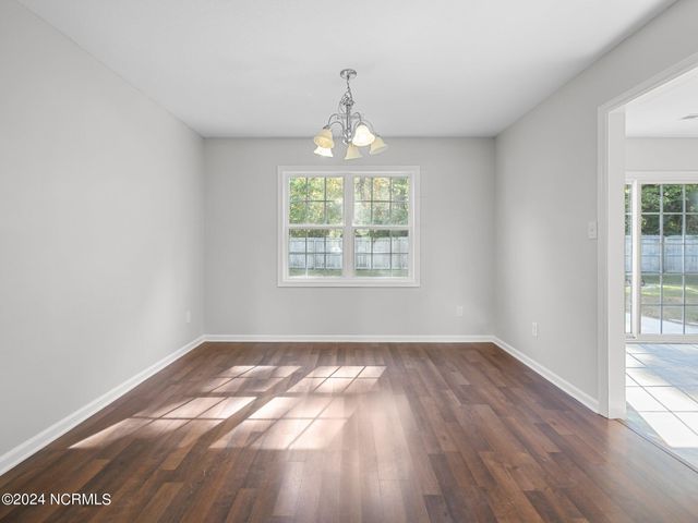 101 Clymer Court, Hubert, NC 28539