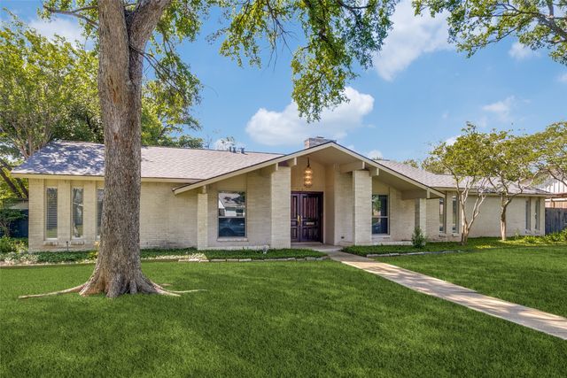 3934 Boca Bay Drive, Dallas, TX 75244