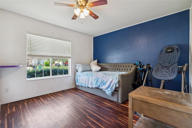 1924 SW Jamesport Drive, Port St. Lucie, Port St Lucie, FL 34953