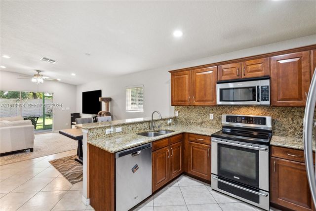 1924 SW Jamesport Drive, Port St. Lucie, Port St Lucie, FL 34953