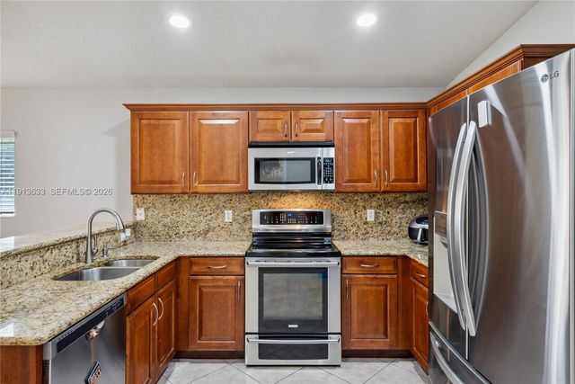 1924 SW Jamesport Drive, Port St. Lucie, Port St Lucie, FL 34953