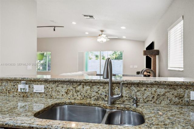 1924 SW Jamesport Drive, Port St. Lucie, Port St Lucie, FL 34953