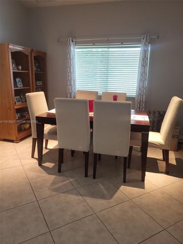 1924 SW Jamesport Drive, Port St. Lucie, Port St Lucie, FL 34953