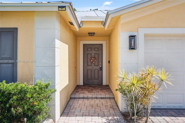 1924 SW Jamesport Drive, Port St. Lucie, Port St Lucie, FL 34953