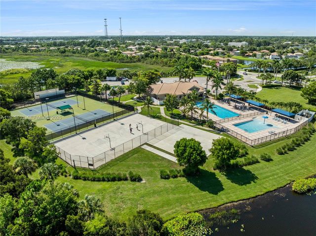 1924 SW Jamesport Drive, Port St. Lucie, Port St Lucie, FL 34953
