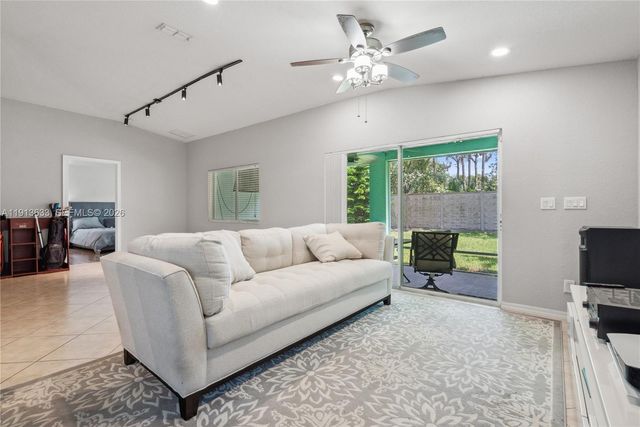 1924 SW Jamesport Drive, Port St. Lucie, Port St Lucie, FL 34953